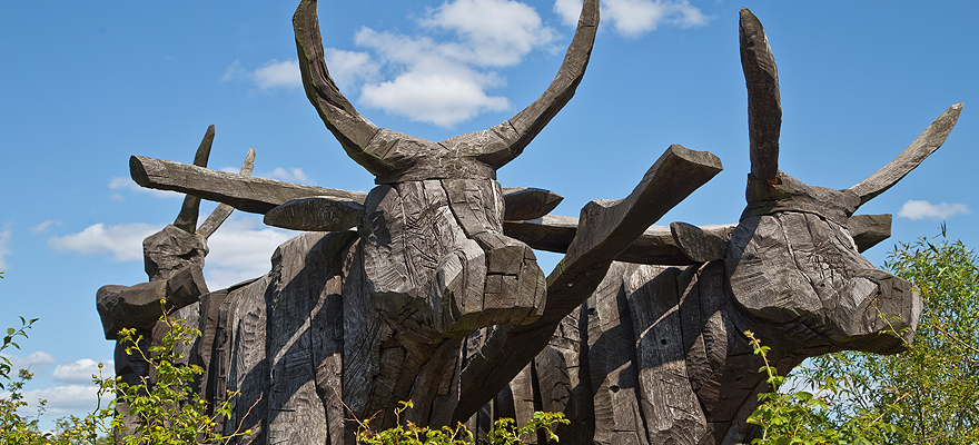 Skulptur im Auerochsenpark bei Dissen